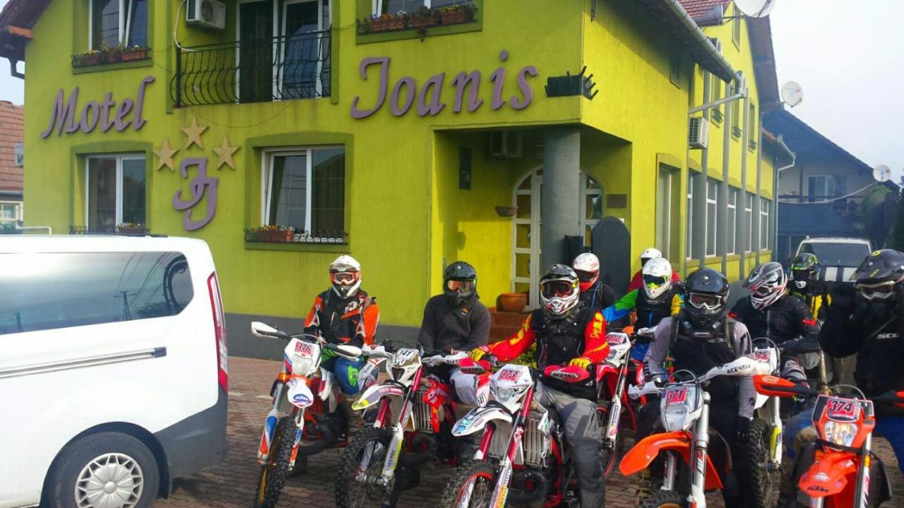 Motel Ioanis Mîndruloc Zewnętrze zdjęcie