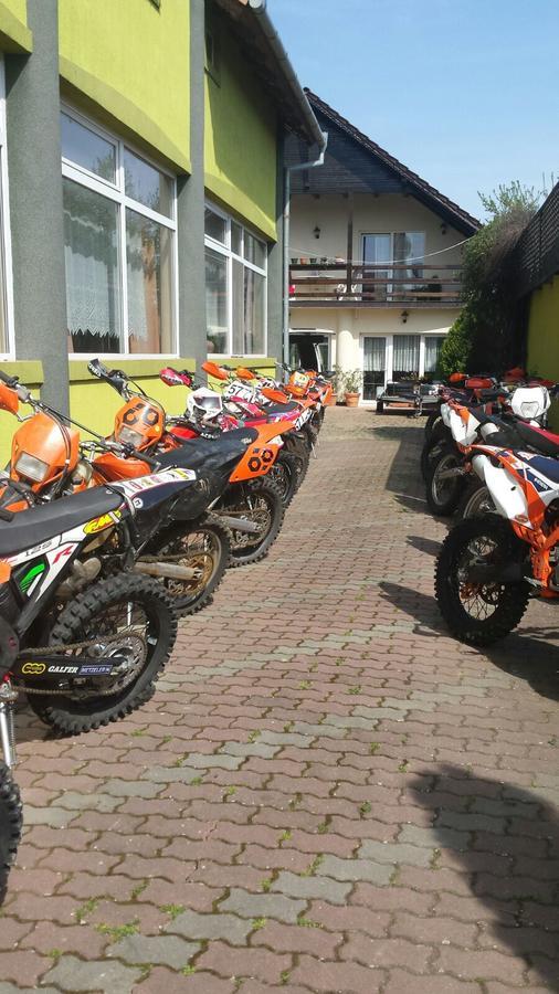 Motel Ioanis Mîndruloc Zewnętrze zdjęcie