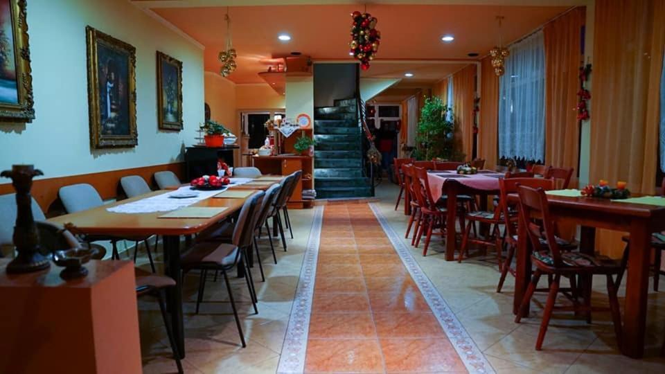 Motel Ioanis Mîndruloc Zewnętrze zdjęcie